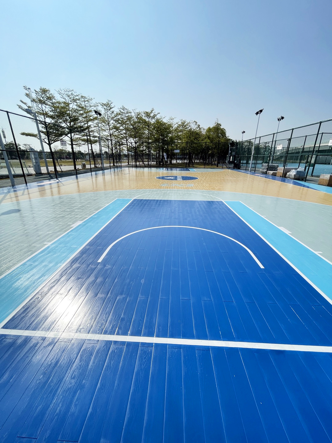 福建晋江第二体育中心户外篮球场